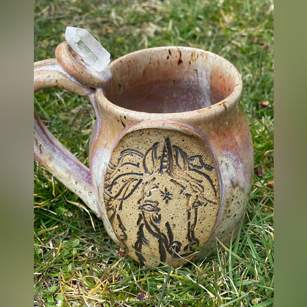 Unicorn Mug with Quartz and Amethyst Crystal - Picture 5 of 5